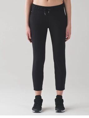 Lululemon On The Fly Pant Sz 6 Black Women Jogger Loose Fit